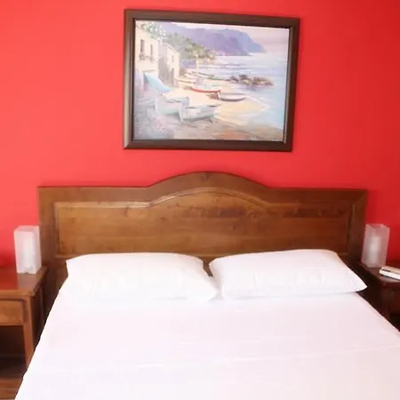 Hostel Don Lucas Villaluenga